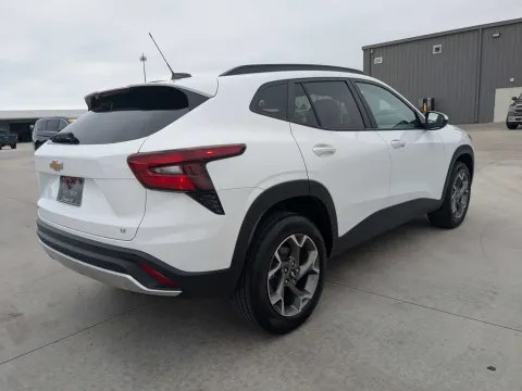 More photos of 2025 Chevrolet Trax LT at Woody Folsom CDJR of Douglas, GA