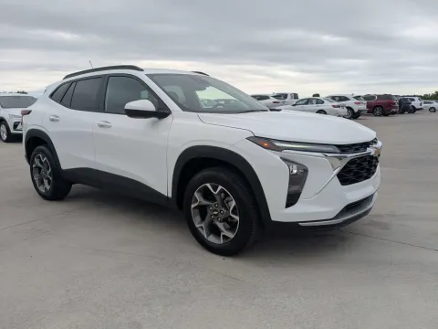 Photos of 2025 Chevrolet Trax LT for sale in Douglas, GA at Woody Folsom CDJR of Douglas