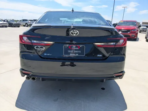 More photos of 2026 Toyota Camry SE at Woody Folsom CDJR of Douglas, GA
