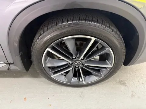More photos of 2025 INFINITI QX55 LUXE at Woody Folsom CDJR of Douglas, GA