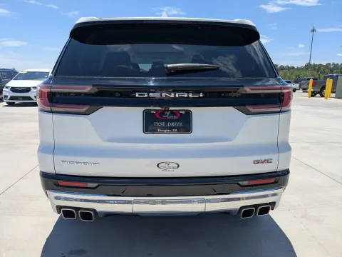 More photos of 2024 GMC Acadia FWD Denali at Woody Folsom CDJR of Douglas, GA