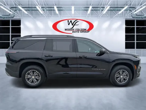 Photos of 2025 Chevrolet Traverse FWD LT for sale in Douglas, GA at Woody Folsom CDJR of Douglas