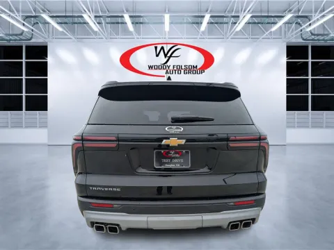 More photos of 2025 Chevrolet Traverse FWD LT at Woody Folsom CDJR of Douglas, GA