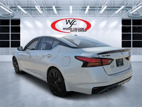 More photos of 2022 Nissan Altima 2.5 SR at Woody Folsom CDJR of Douglas, GA
