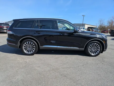 Another view of 2023 Lincoln Aviator Reserve for sale in Douglas, GA at Woody Folsom CDJR of Douglas