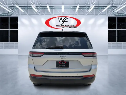 More photos of 2026 Jeep Grand Cherokee Limited at Woody Folsom CDJR of Douglas, GA