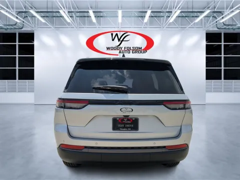 More photos of 2026 Jeep Grand Cherokee Laredo Altitude at Woody Folsom CDJR of Douglas, GA