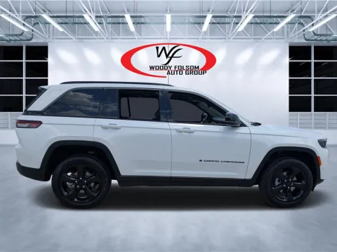 Photos of 2026 Jeep Grand Cherokee Limited for sale in Douglas, GA at Woody Folsom CDJR of Douglas