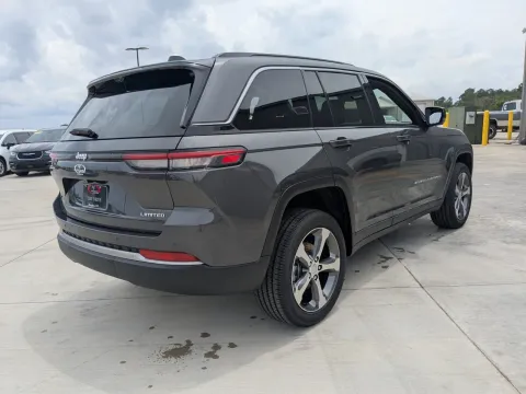 More photos of 2026 Jeep Grand Cherokee Limited at Woody Folsom CDJR of Douglas, GA