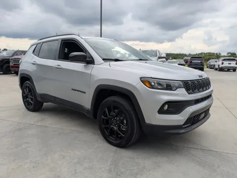 Photos of 2026 Jeep Compass Latitude for sale in Douglas, GA at Woody Folsom CDJR of Douglas
