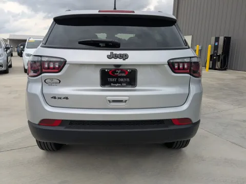 More photos of 2026 Jeep Compass Latitude at Woody Folsom CDJR of Douglas, GA