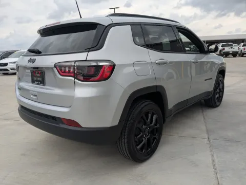 More photos of 2026 Jeep Compass Latitude at Woody Folsom CDJR of Douglas, GA