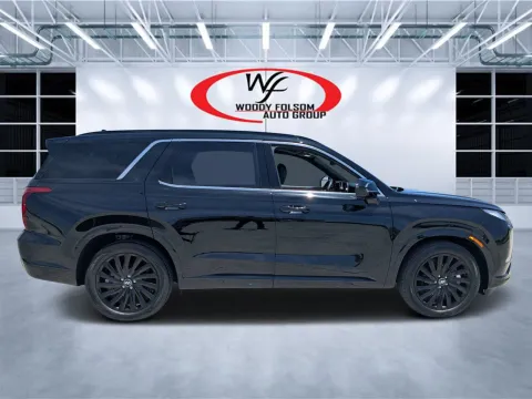 Photos of 2025 Hyundai Palisade Calligraphy Night Edition for sale in Douglas, GA at Woody Folsom CDJR of Douglas