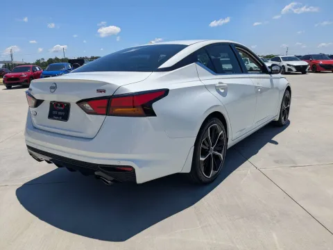 More photos of 2024 Nissan Altima 2.5 SR at Woody Folsom CDJR of Douglas, GA