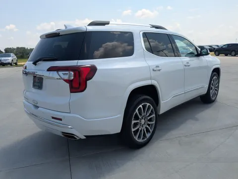 More photos of 2023 GMC Acadia Denali at Woody Folsom CDJR of Douglas, GA