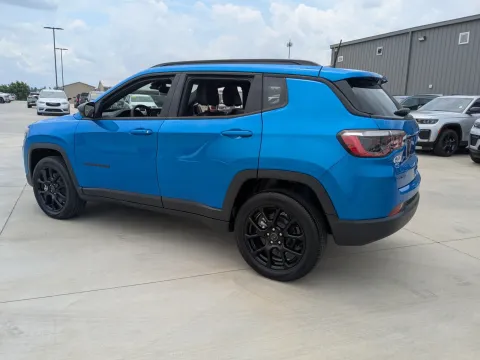 More photos of 2026 Jeep Compass Latitude Altitude at Woody Folsom CDJR of Douglas, GA