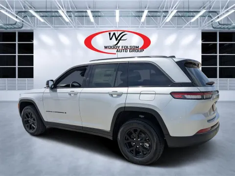 More photos of 2026 Jeep Grand Cherokee Laredo Altitude at Woody Folsom CDJR of Douglas, GA