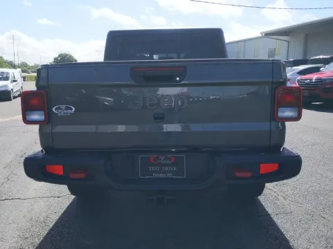 More photos of 2023 Jeep Gladiator Rubicon at Woody Folsom CDJR of Douglas, GA