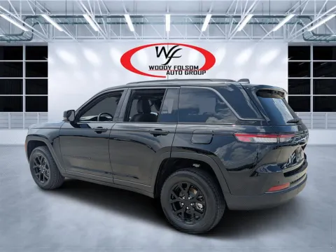More photos of 2026 Jeep Grand Cherokee Laredo Altitude at Woody Folsom CDJR of Douglas, GA