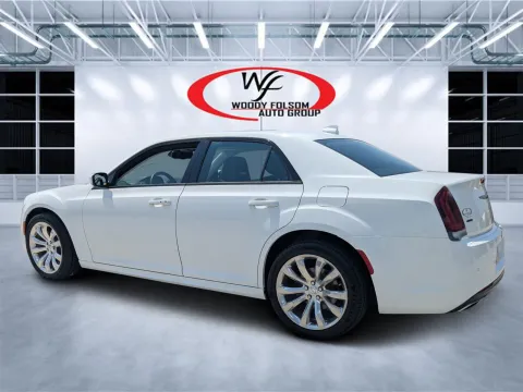 More photos of 2021 Chrysler 300 Touring L at Woody Folsom CDJR of Douglas, GA