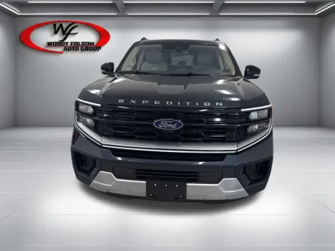 Photos of 2025 Ford Expedition Platinum for sale in Douglas, GA at Woody Folsom CDJR of Douglas