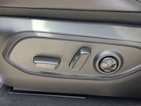 More photos of 2026 Jeep Grand Cherokee Laredo Altitude at Woody Folsom CDJR of Douglas, GA