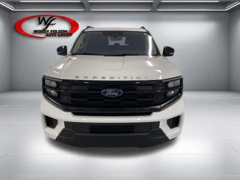 Photos of 2025 Ford Expedition Active for sale in Douglas, GA at Woody Folsom CDJR of Douglas