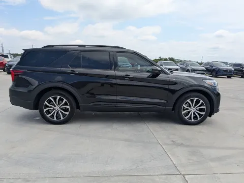Another view of 2025 Ford Explorer ST-Line for sale in Douglas, GA at Woody Folsom CDJR of Douglas