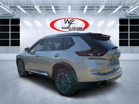 More photos of 2025 Nissan Rogue Platinum at Woody Folsom CDJR of Douglas, GA