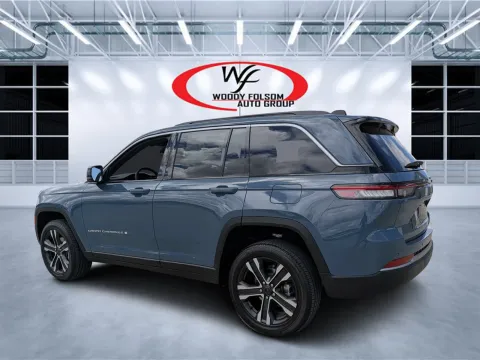 More photos of 2027 Jeep Grand Cherokee Limited at Woody Folsom CDJR of Douglas, GA