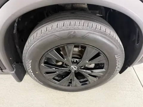 More photos of 2023 Nissan Rogue SV at Woody Folsom CDJR of Douglas, GA