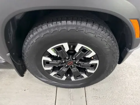 More photos of 2023 Nissan Frontier PRO-X at Woody Folsom CDJR of Douglas, GA