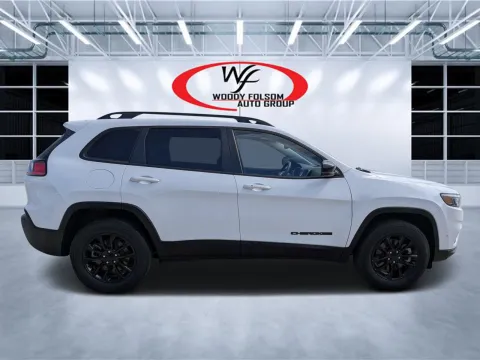 Photos of 2023 Jeep Cherokee Altitude Lux for sale in Douglas, GA at Woody Folsom CDJR of Douglas