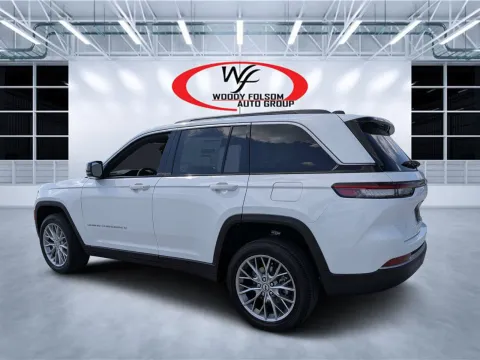 More photos of 2027 Jeep Grand Cherokee Limited at Woody Folsom CDJR of Douglas, GA