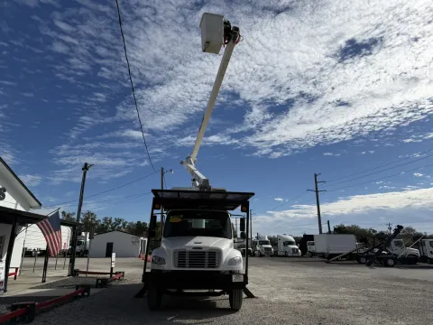 More photos of 2017 Freightliner M2 106 at DeBary Truck Sales, FL