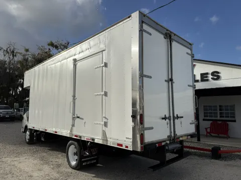 More photos of 2020 Isuzu NRR at DeBary Truck Sales, FL