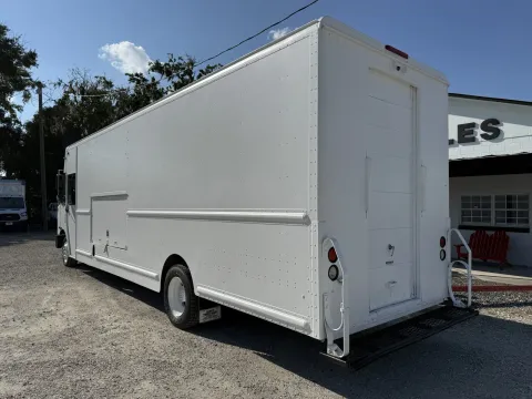 Another view of 2017 Freightliner MT55 Chassis for sale in Sanford, FL at DeBary Truck Sales