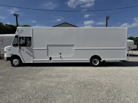 More photos of 2017 Freightliner MT55 Chassis at DeBary Truck Sales, FL