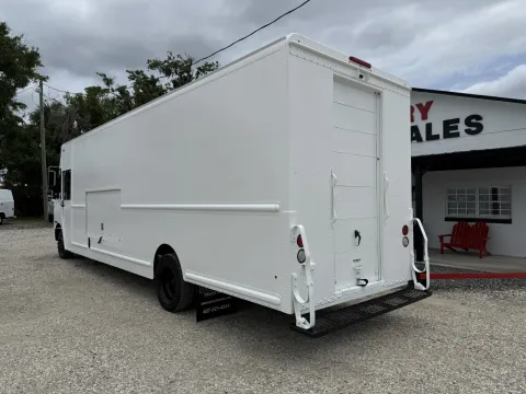 More photos of 2017 Freightliner MT55 Chassis at DeBary Truck Sales, FL