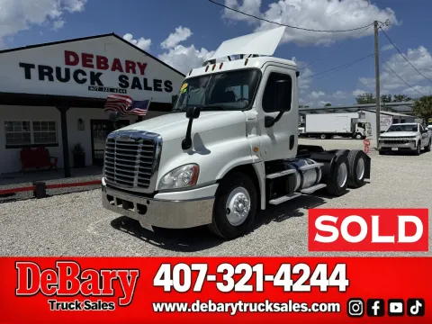 White 2019 Freightliner Cascadia for sale in Sanford, FL