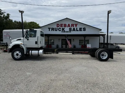 More photos of 2019 International DuraStar 4300 at DeBary Truck Sales, FL