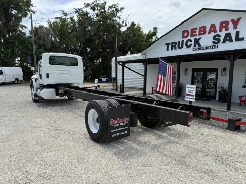 More photos of 2019 International DuraStar 4300 at DeBary Truck Sales, FL