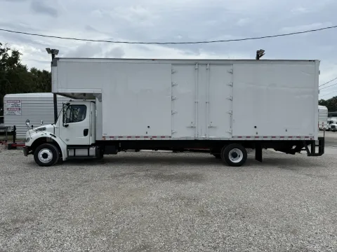 More photos of 2018 Freightliner M2 106 at DeBary Truck Sales, FL