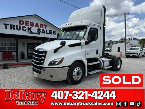 White 2019 Freightliner Cascadia for sale in Sanford, FL