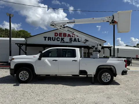 More photos of 2022 Chevrolet Silverado 3500HD Bucket Truck at DeBary Truck Sales, FL