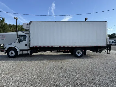 More photos of 2018 Freightliner M2 106 at DeBary Truck Sales, FL