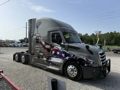 Another view of 2022 Freightliner Cascadia 126 for sale in Sanford, FL at DeBary Truck Sales