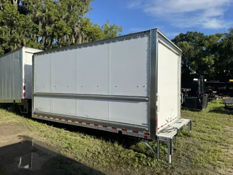 Photos of 2021 MORGAN MORGANPLATE for sale in Sanford, FL at DeBary Truck Sales