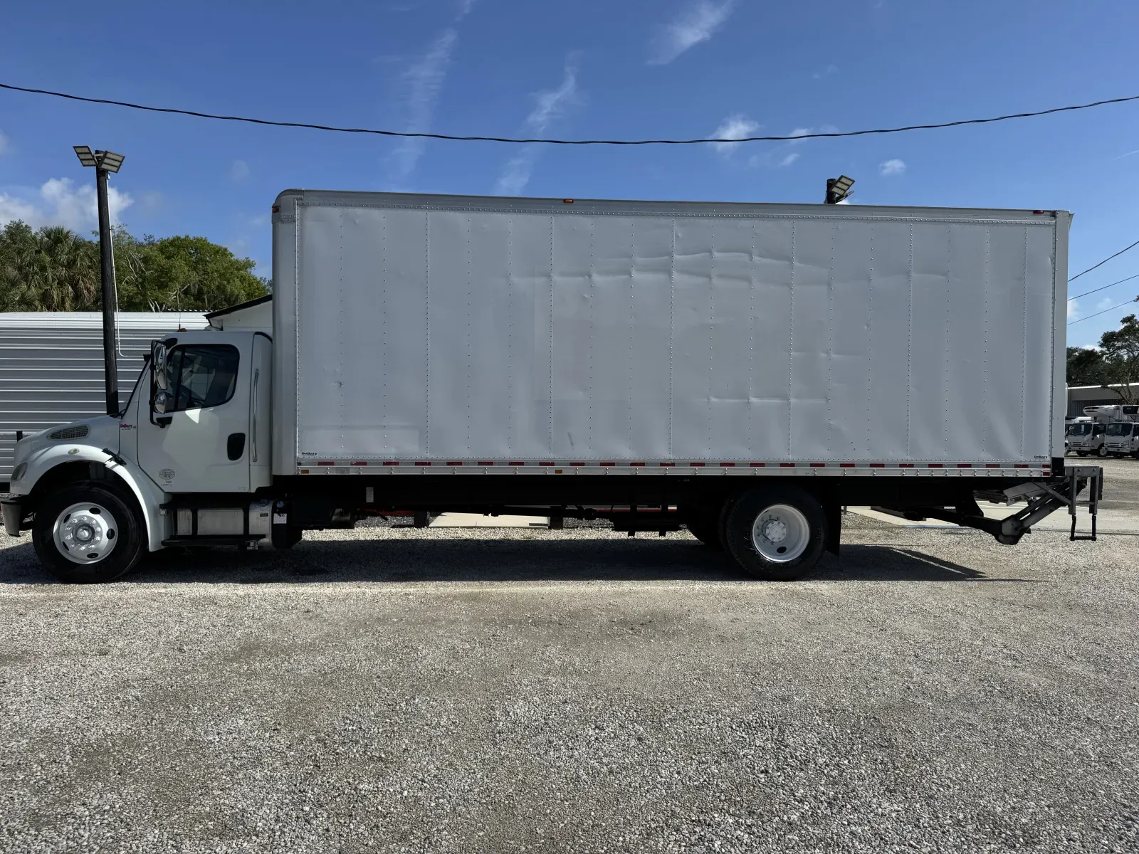 2019 Freightliner M2 106