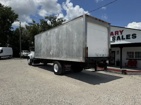 More photos of 1998 GMC C7500 at DeBary Truck Sales, FL